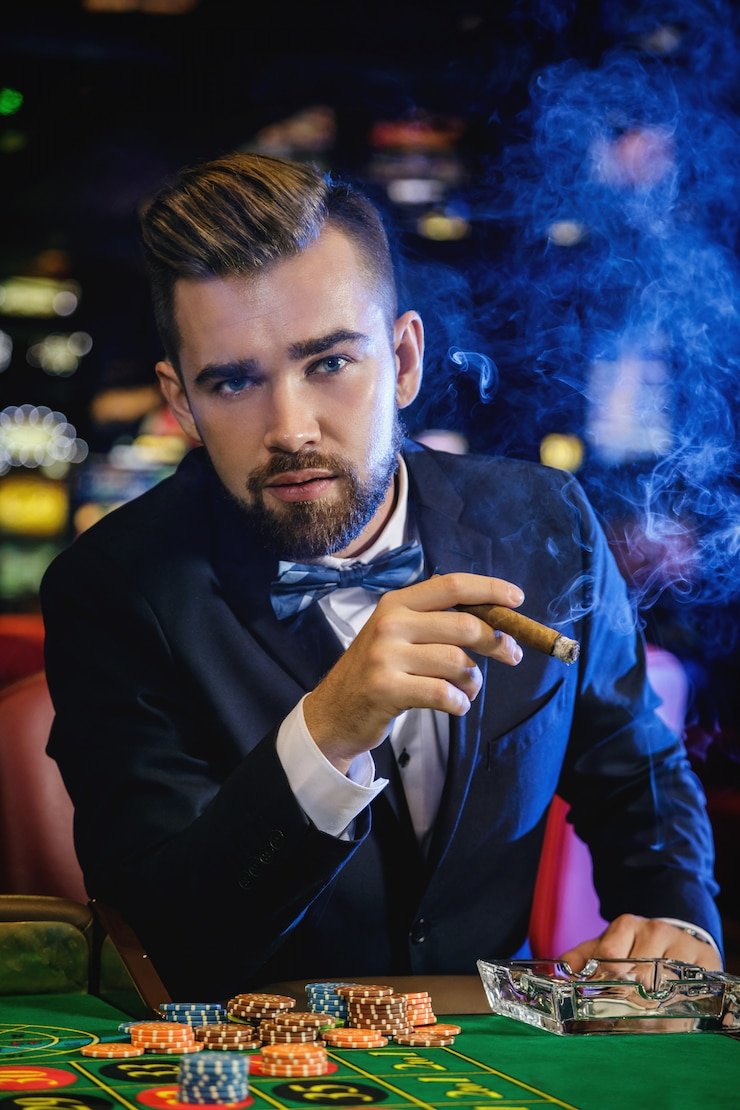 Red Tiger slot bonus round with free spins and multiplier display on 77lucks login